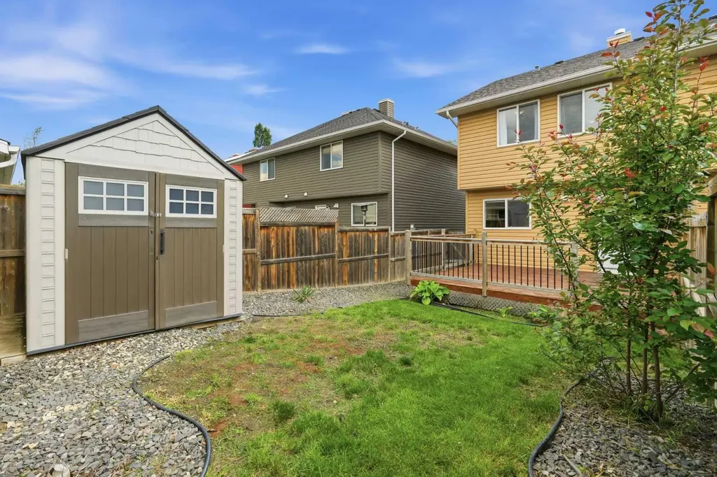 72 Auburn Bay Boulevard SE Calgary AB T3M 0V7