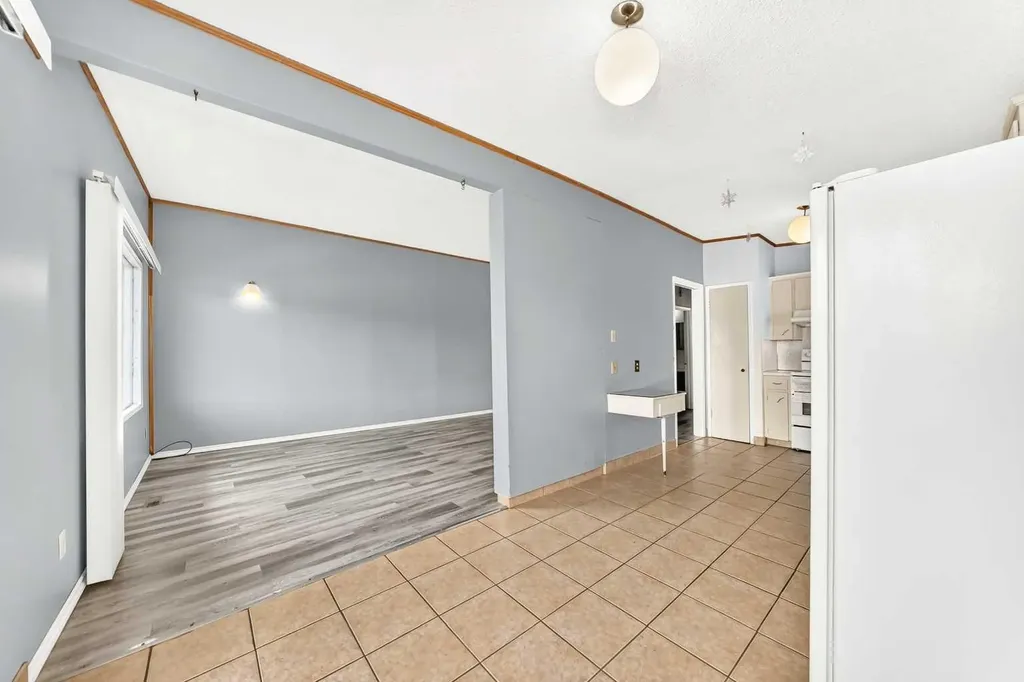 6329 Centre Street NW Calgary AB T2K0V3