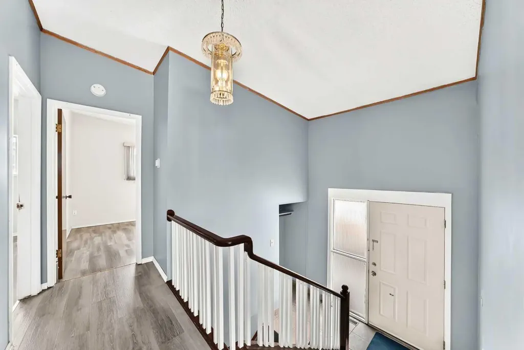 6329 Centre Street NW Calgary AB T2K0V3