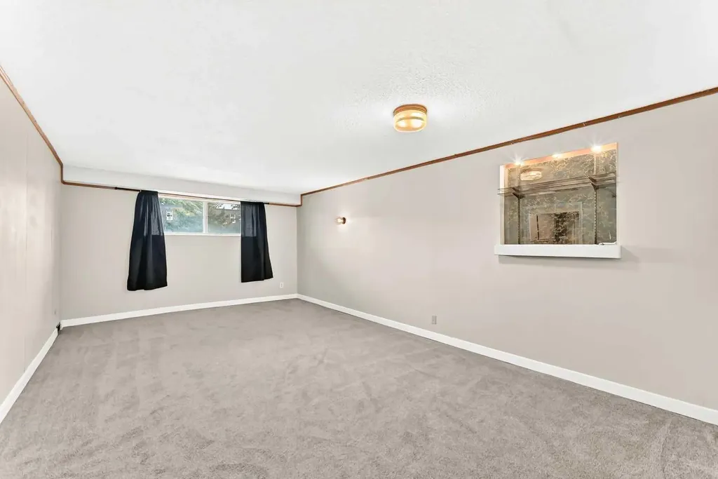 6329 Centre Street NW Calgary AB T2K0V3