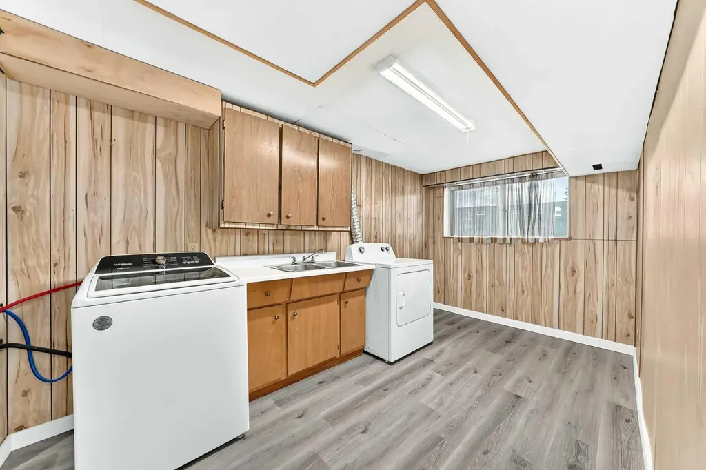 6329 Centre Street NW Calgary AB T2K0V3