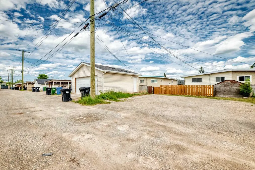 6329 Centre Street NW Calgary AB T2K0V3