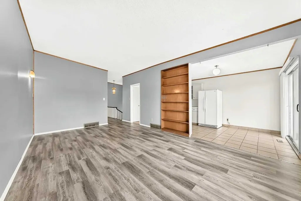 6329 Centre Street NW Calgary AB T2K0V3