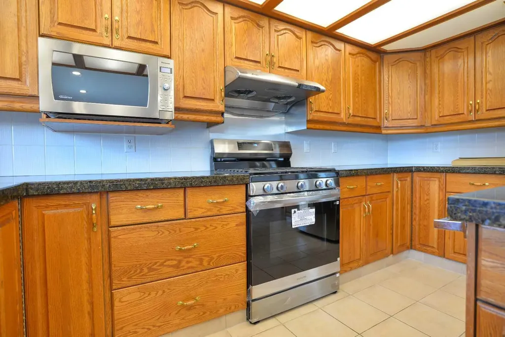 393 Hawktree Circle NW Calgary AB T3G 2X9
