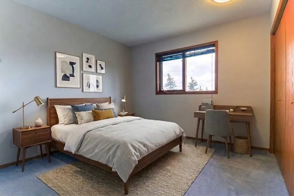393 Hawktree Circle NW Calgary AB T3G 2X9