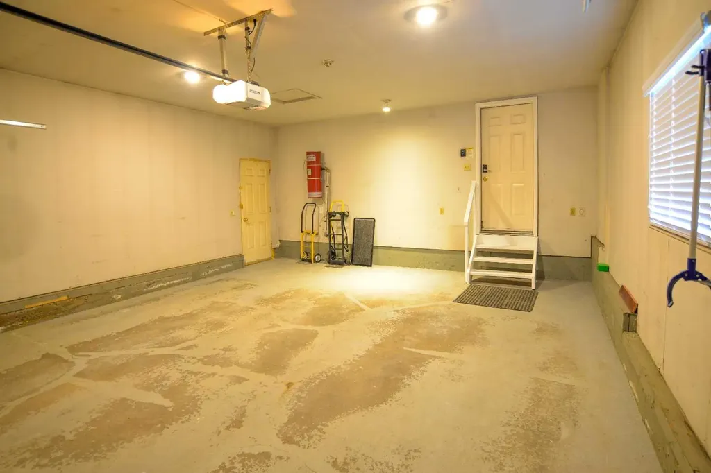 393 Hawktree Circle NW Calgary AB T3G 2X9