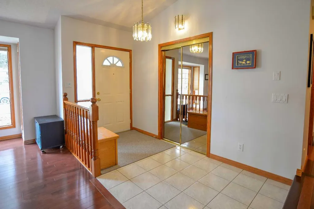 393 Hawktree Circle NW Calgary AB T3G 2X9