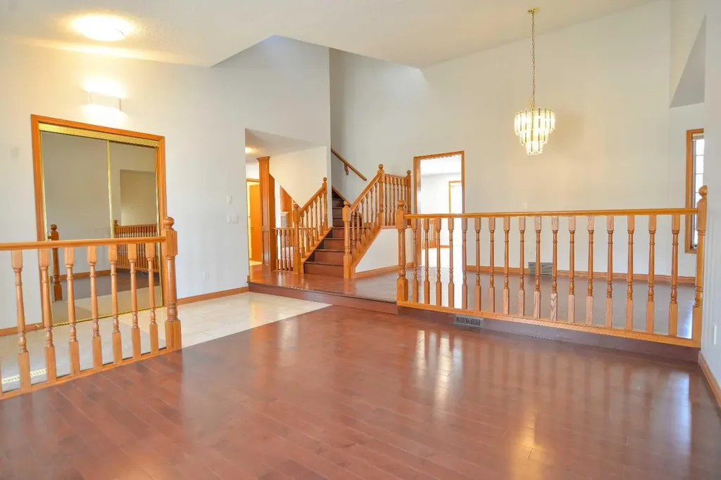393 Hawktree Circle NW Calgary AB T3G 2X9