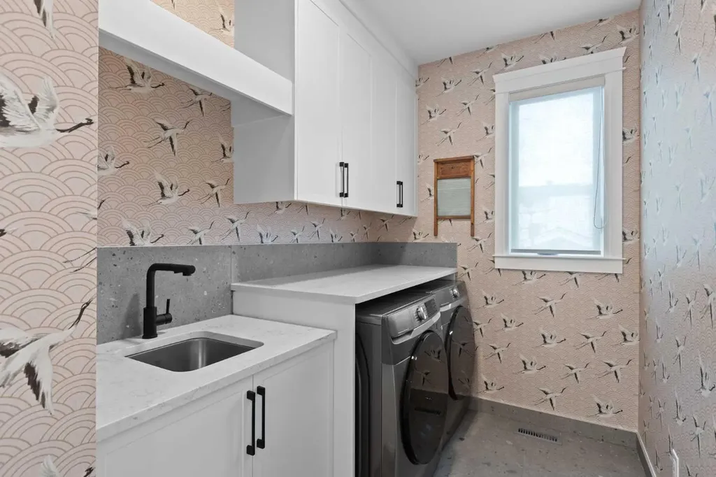 3515 7 Avenue SW Calgary AB T3C0C9