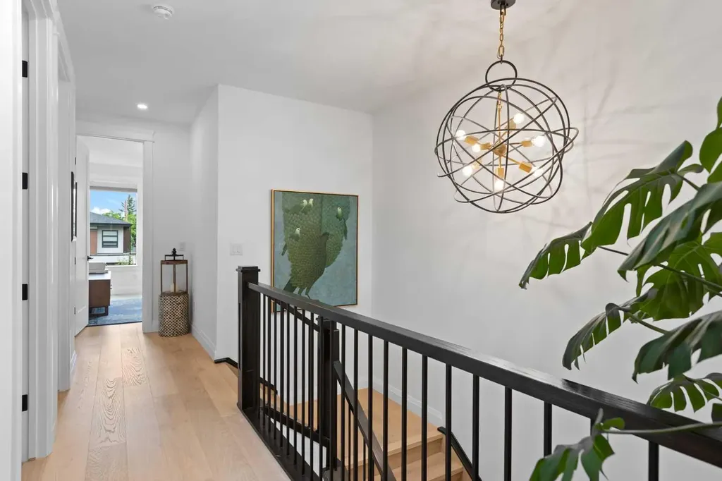 3515 7 Avenue SW Calgary AB T3C0C9