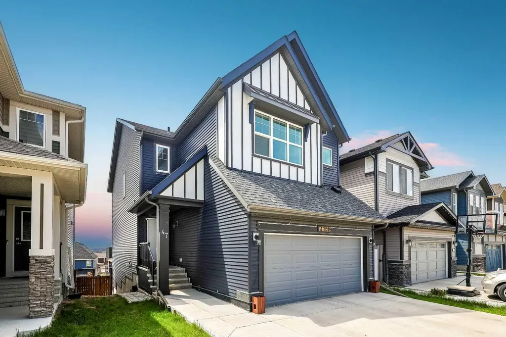 47 Lucas Terrace NW Calgary AB T3P 1P9