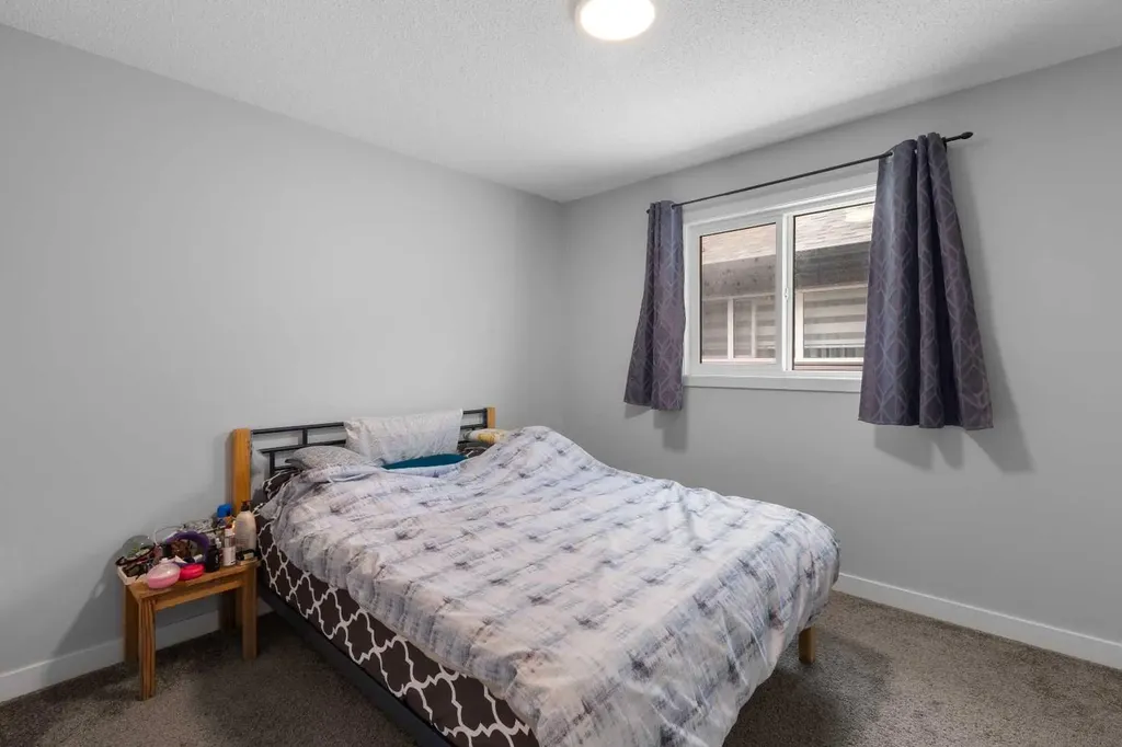 47 Lucas Terrace NW Calgary AB T3P 1P9