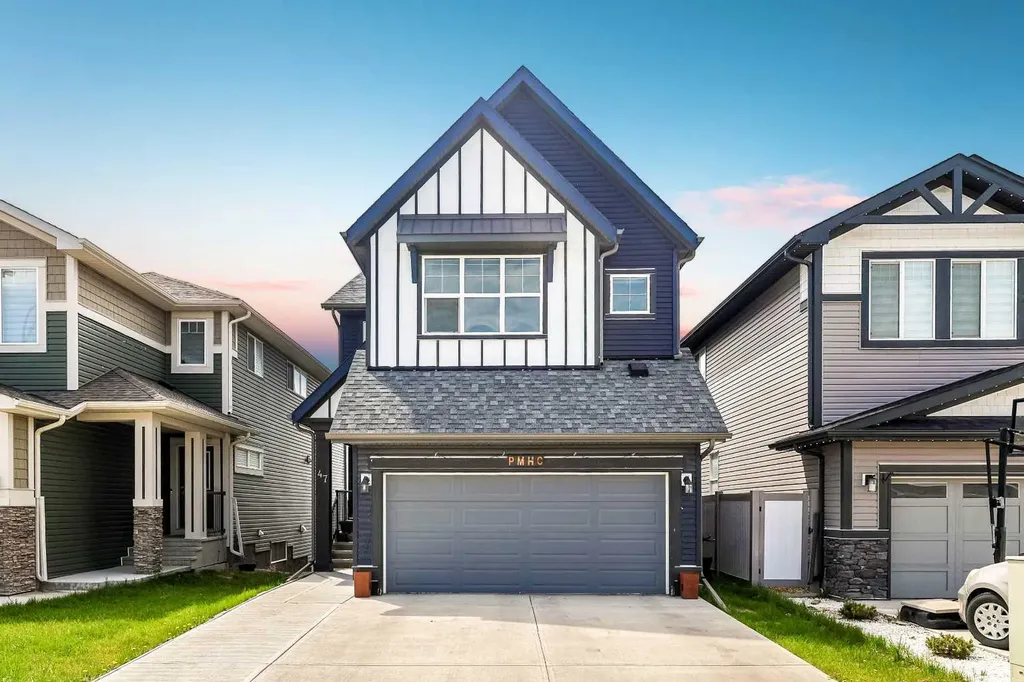 47 Lucas Terrace NW Calgary AB T3P 1P9