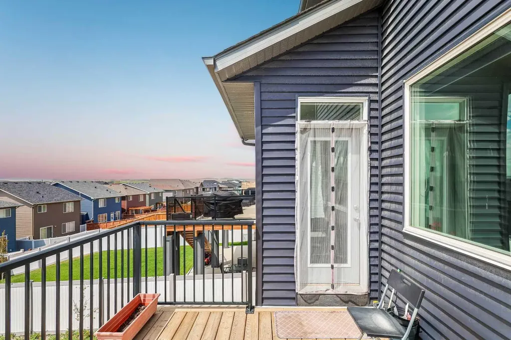 47 Lucas Terrace NW Calgary AB T3P 1P9