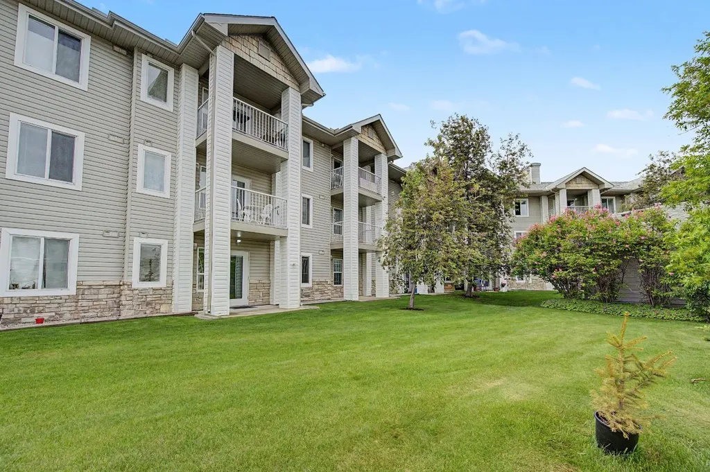 6818 Pinecliff Grove NE Calgary AB T1Y 7L2