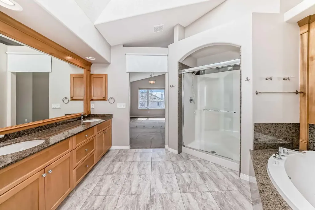 35 Arbour Vista Way NW Calgary AB T3G 4R1