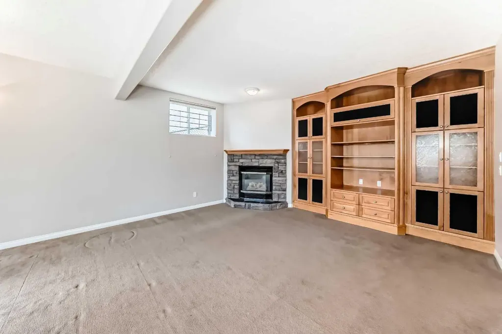 35 Arbour Vista Way NW Calgary AB T3G 4R1