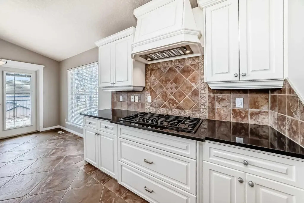 35 Arbour Vista Way NW Calgary AB T3G 4R1