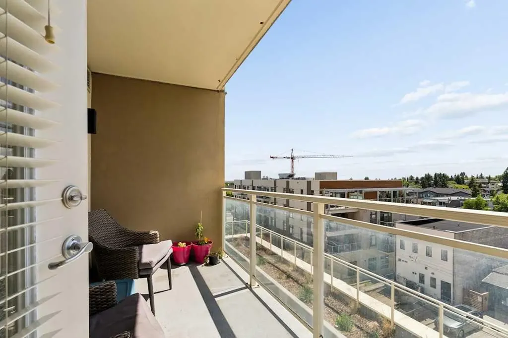3410 20 Street SW Calgary AB T2S 2L4