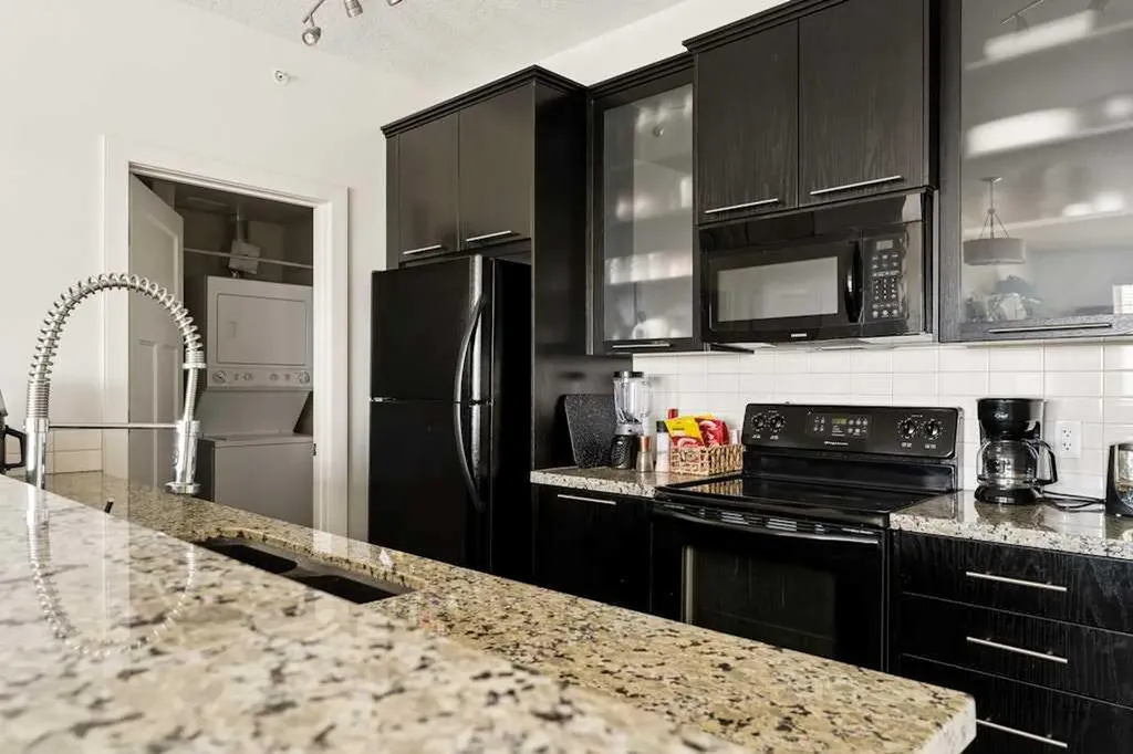 3410 20 Street SW Calgary AB T2S 2L4