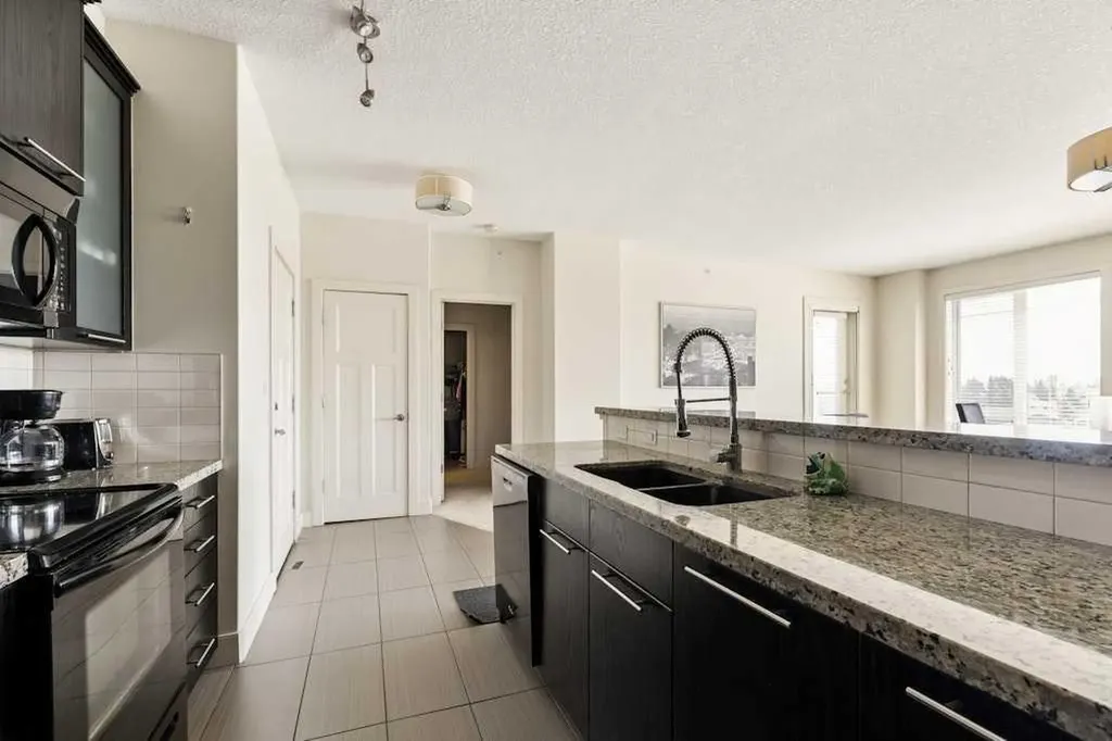 3410 20 Street SW Calgary AB T2S 2L4