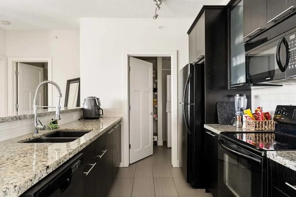 3410 20 Street SW Calgary AB T2S 2L4