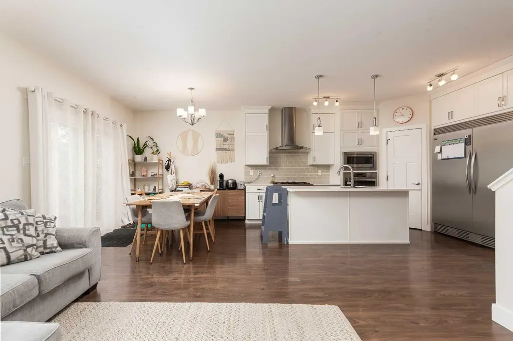 867 Miners Boulevard Lethbridge AB T1J5L9