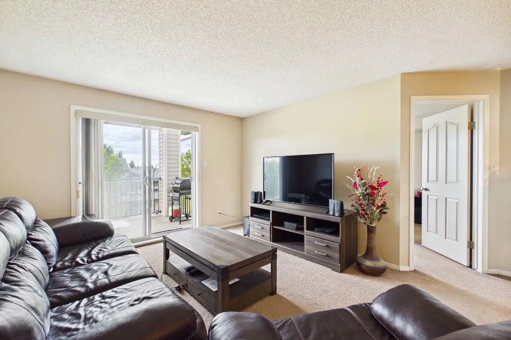 2371 Eversyde Avenue SW Calgary AB T2Y 4S3