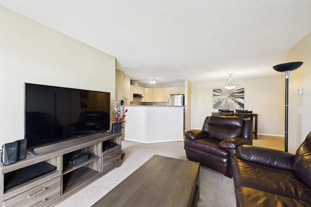 2371 Eversyde Avenue SW Calgary AB T2Y 4S3