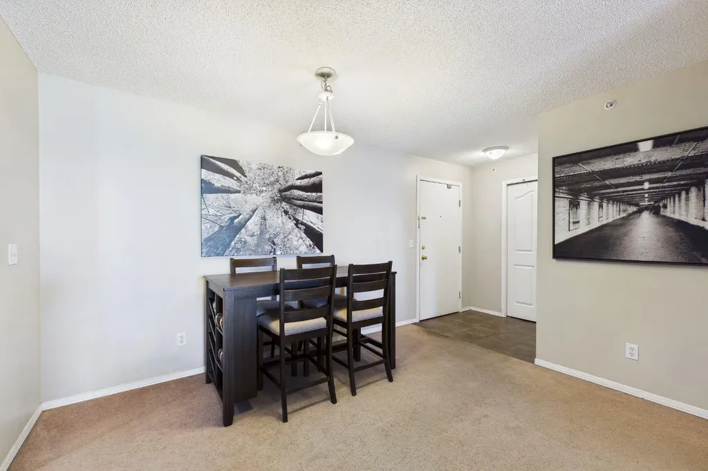 2371 Eversyde Avenue SW Calgary AB T2Y 4S3
