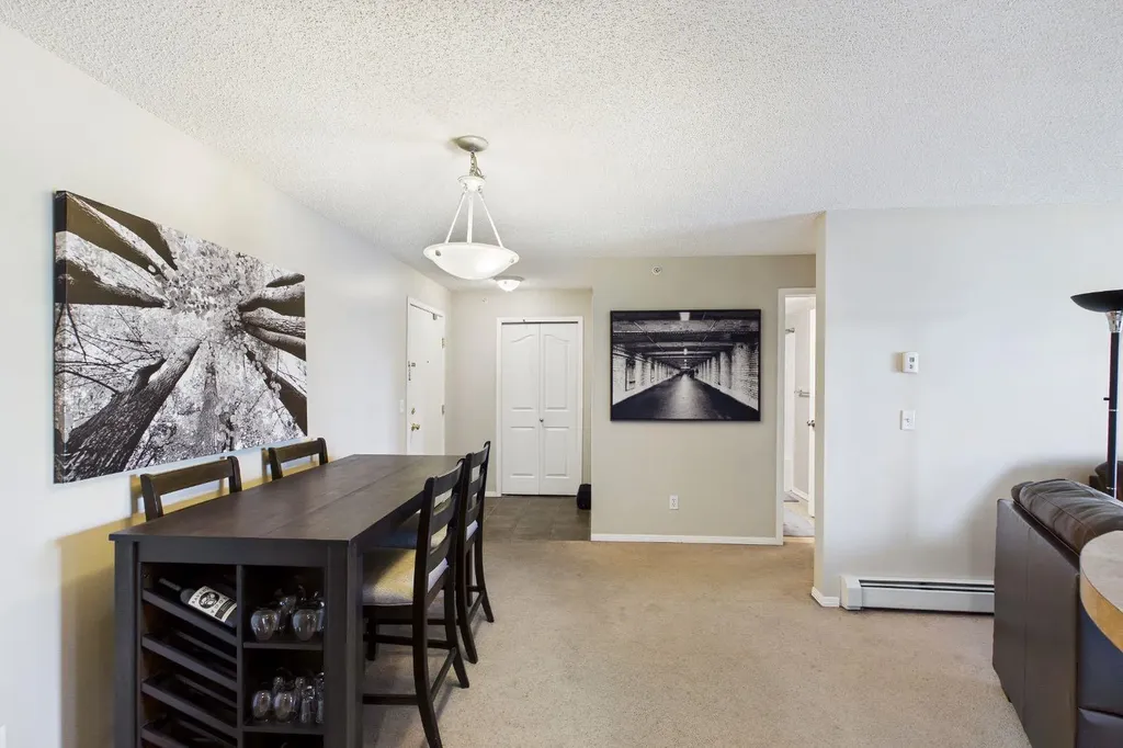 2371 Eversyde Avenue SW Calgary AB T2Y 4S3