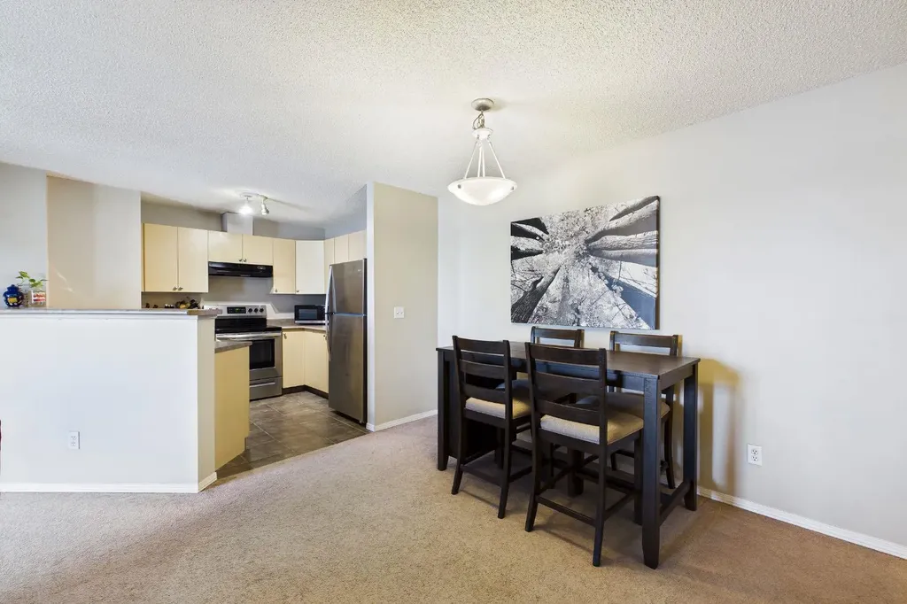 2371 Eversyde Avenue SW Calgary AB T2Y 4S3