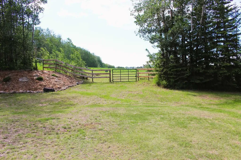 38532 Range Road 243 Rural Lacombe County AB T0C 0Y0