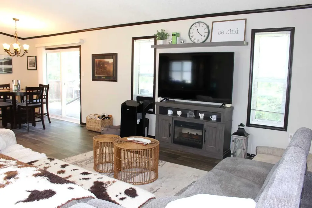 38532 Range Road 243 Rural Lacombe County AB T0C 0Y0