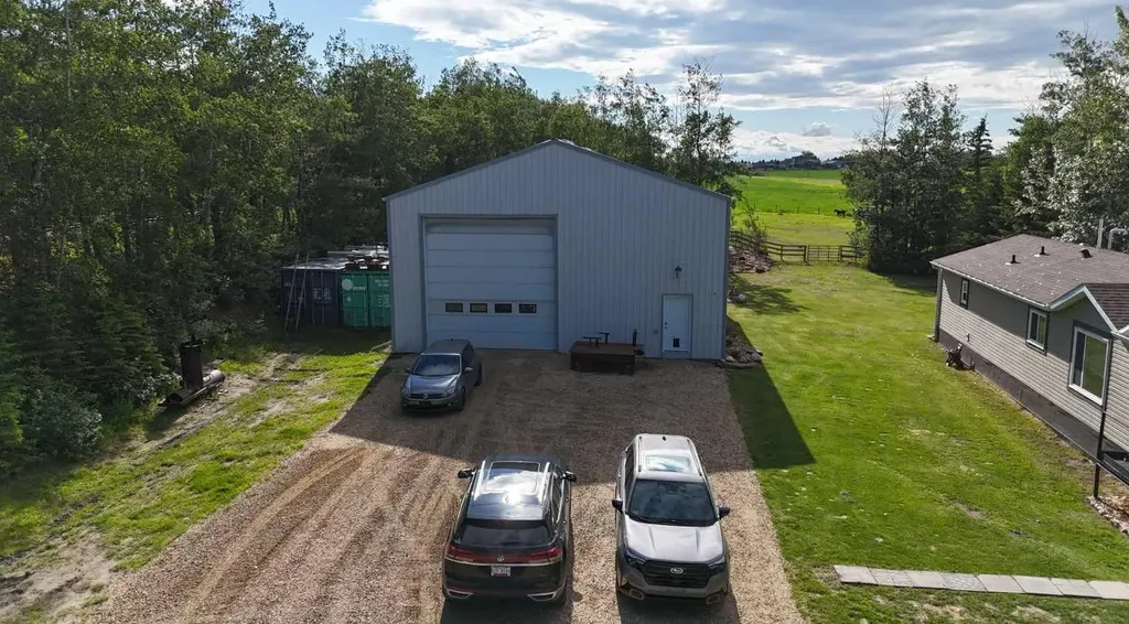 38532 Range Road 243 Rural Lacombe County AB T0C 0Y0