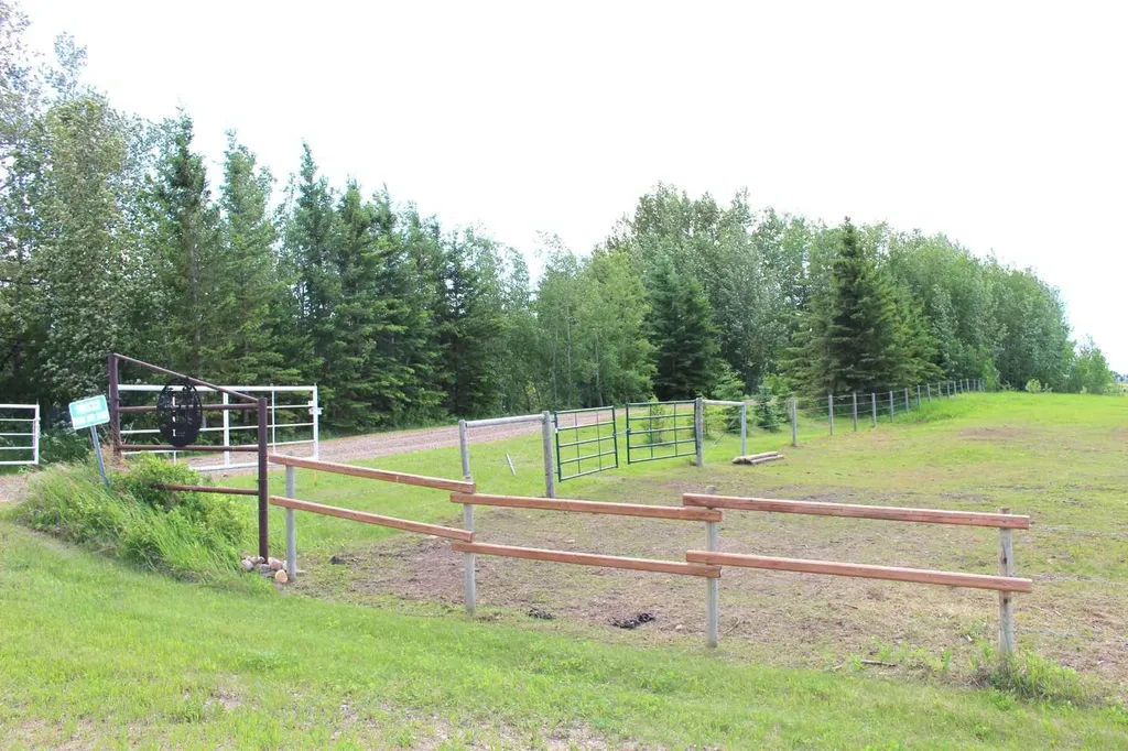 38532 Range Road 243 Rural Lacombe County AB T0C 0Y0