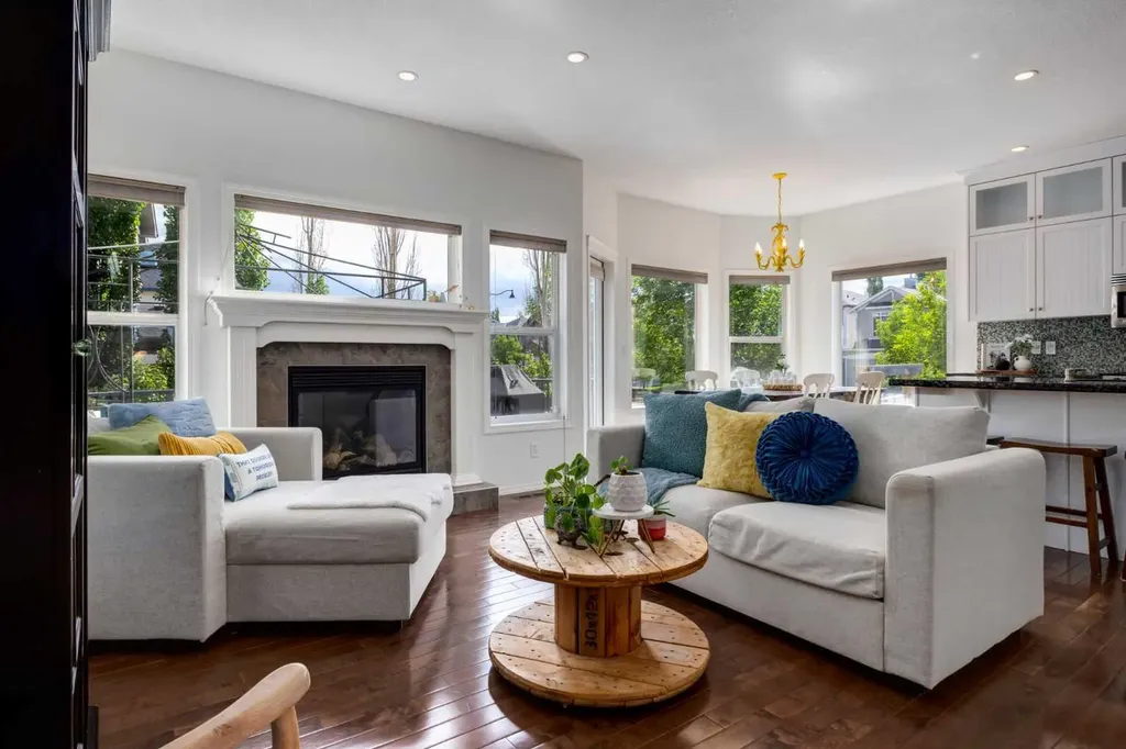 5 Brightonstone Grove SE Calgary AB T2Z 0E1