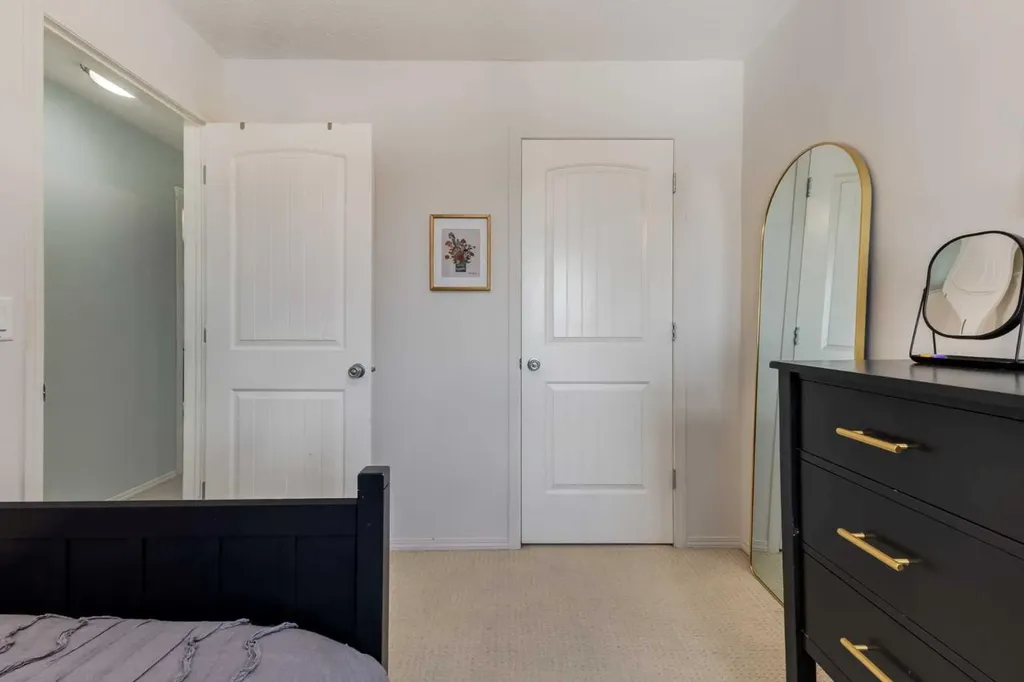 5 Brightonstone Grove SE Calgary AB T2Z 0E1