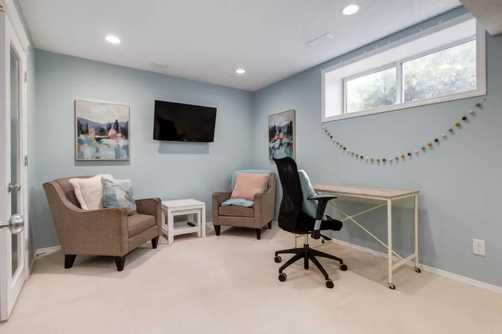 5 Brightonstone Grove SE Calgary AB T2Z 0E1