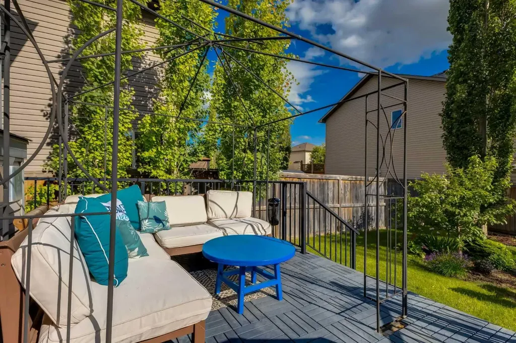 5 Brightonstone Grove SE Calgary AB T2Z 0E1