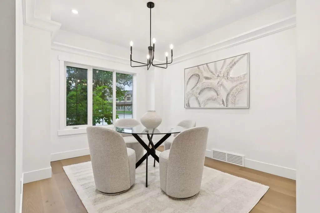 3 Discovery Ridge Lane SW Calgary AB T3H4Y3