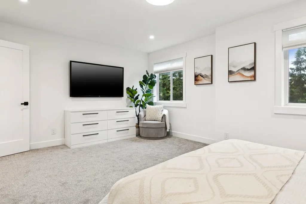 3 Discovery Ridge Lane SW Calgary AB T3H4Y3