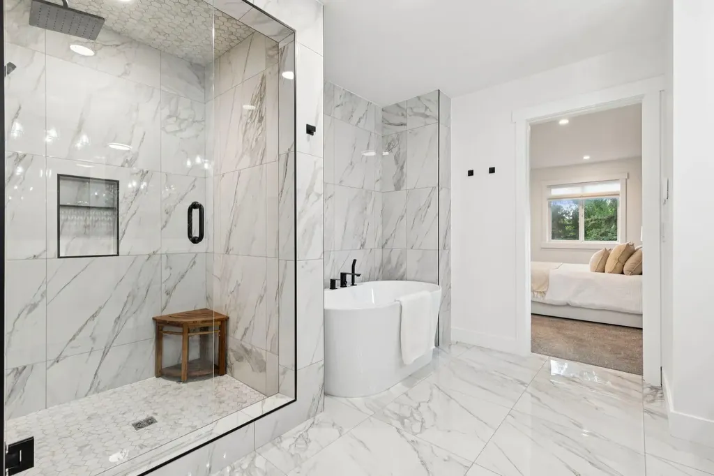 3 Discovery Ridge Lane SW Calgary AB T3H4Y3