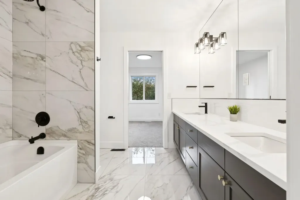 3 Discovery Ridge Lane SW Calgary AB T3H4Y3