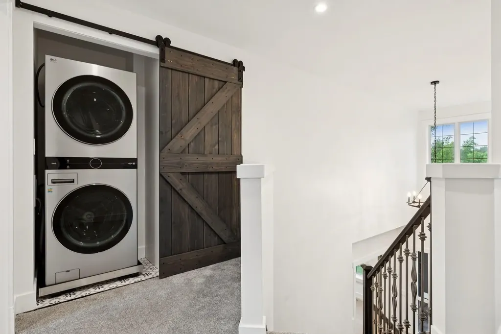 3 Discovery Ridge Lane SW Calgary AB T3H4Y3