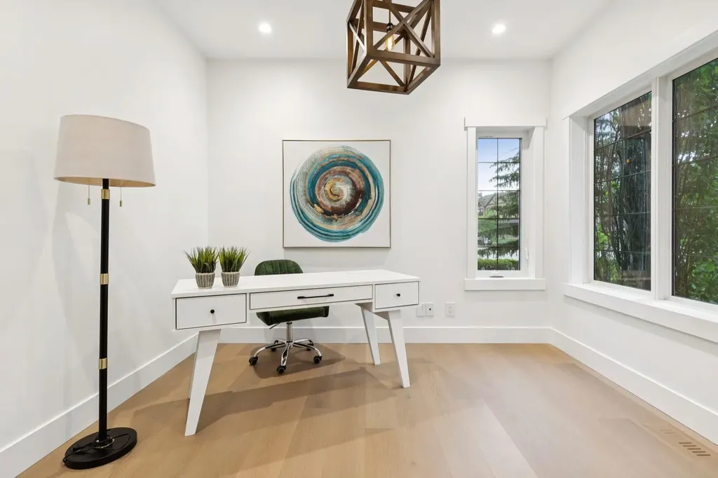 3 Discovery Ridge Lane SW Calgary AB T3H4Y3