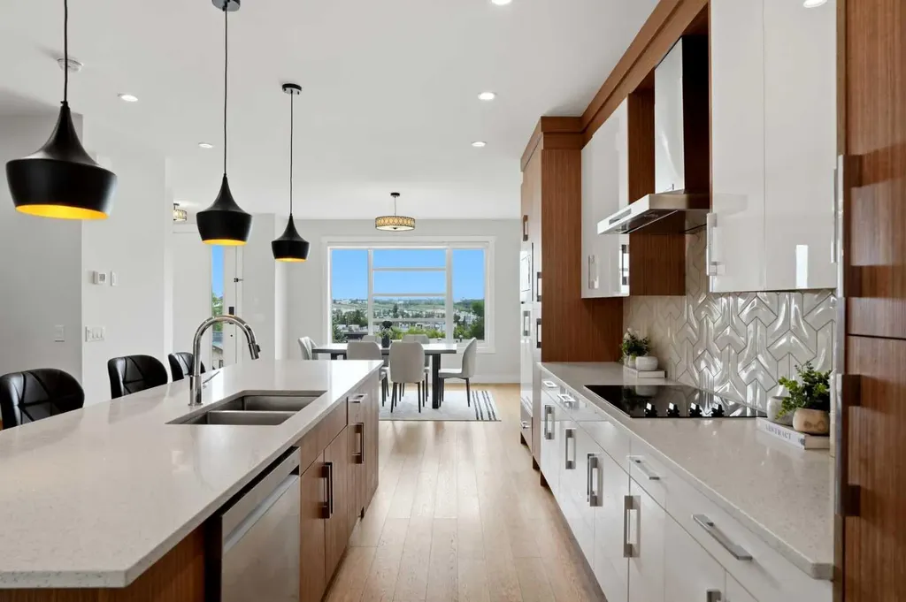 3817 Centre A Street NE Calgary AB T2E 3A5