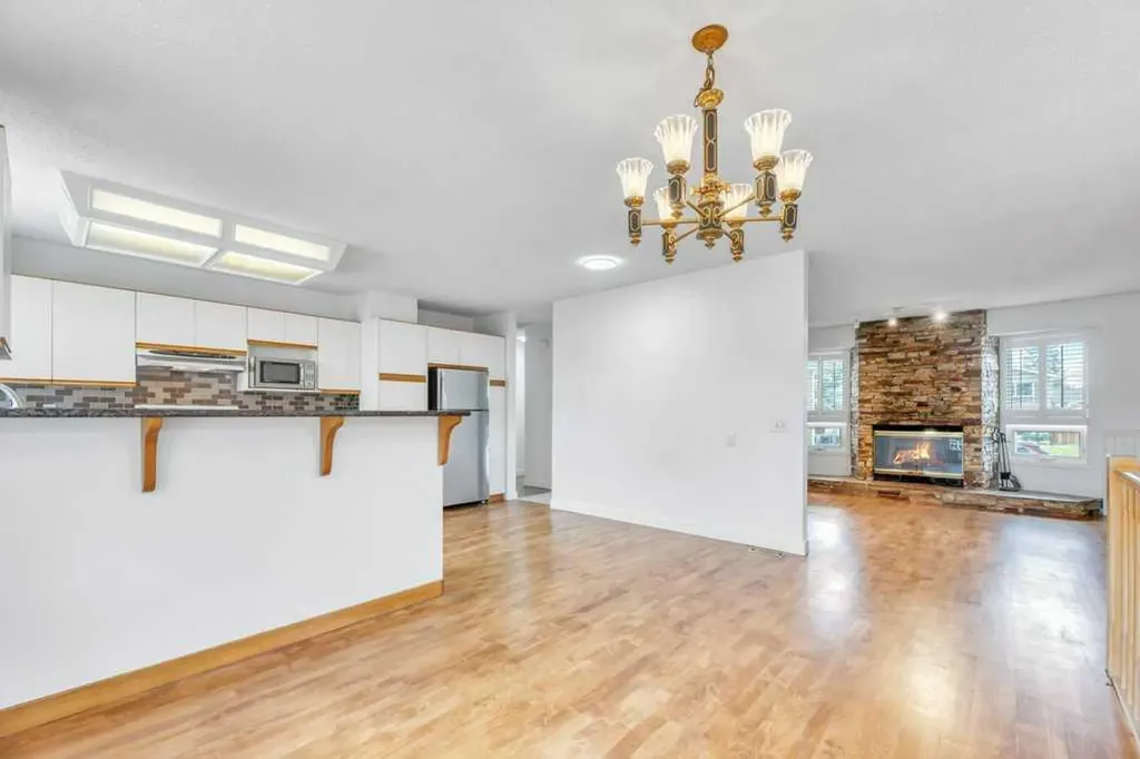 23 Penworth Crescent SE Calgary AB T2A 4C5