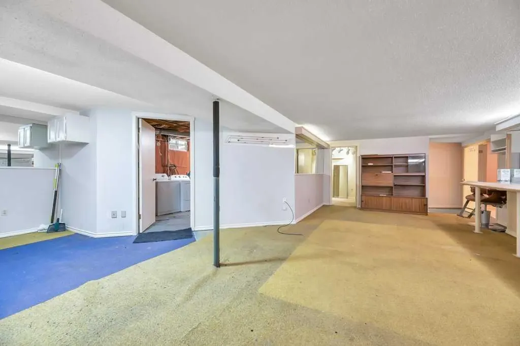 23 Penworth Crescent SE Calgary AB T2A 4C5