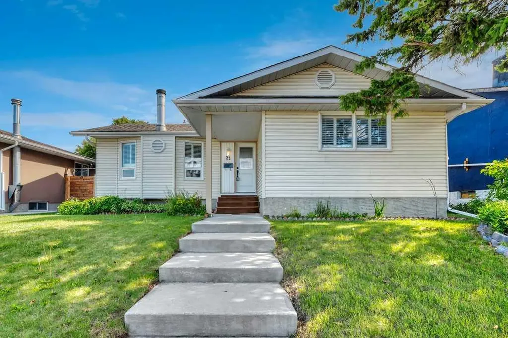 23 Penworth Crescent SE Calgary AB T2A 4C5